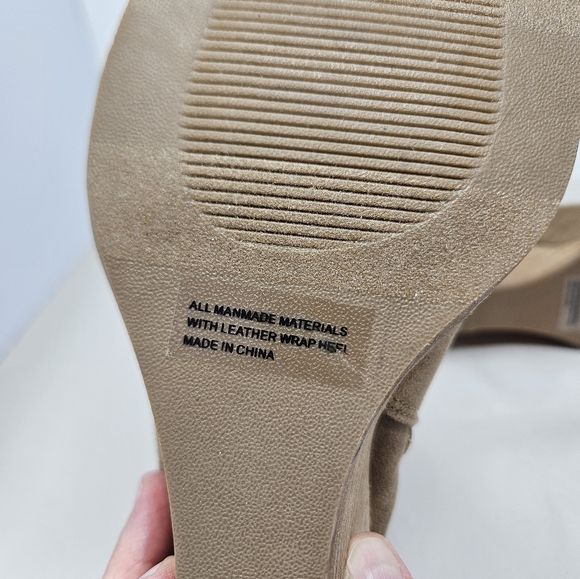 Dolce Vita Rupart Womens Wedge Booties Sz 7 Tan Truffle Faux Suede Square Toe - Picture 9 of 10